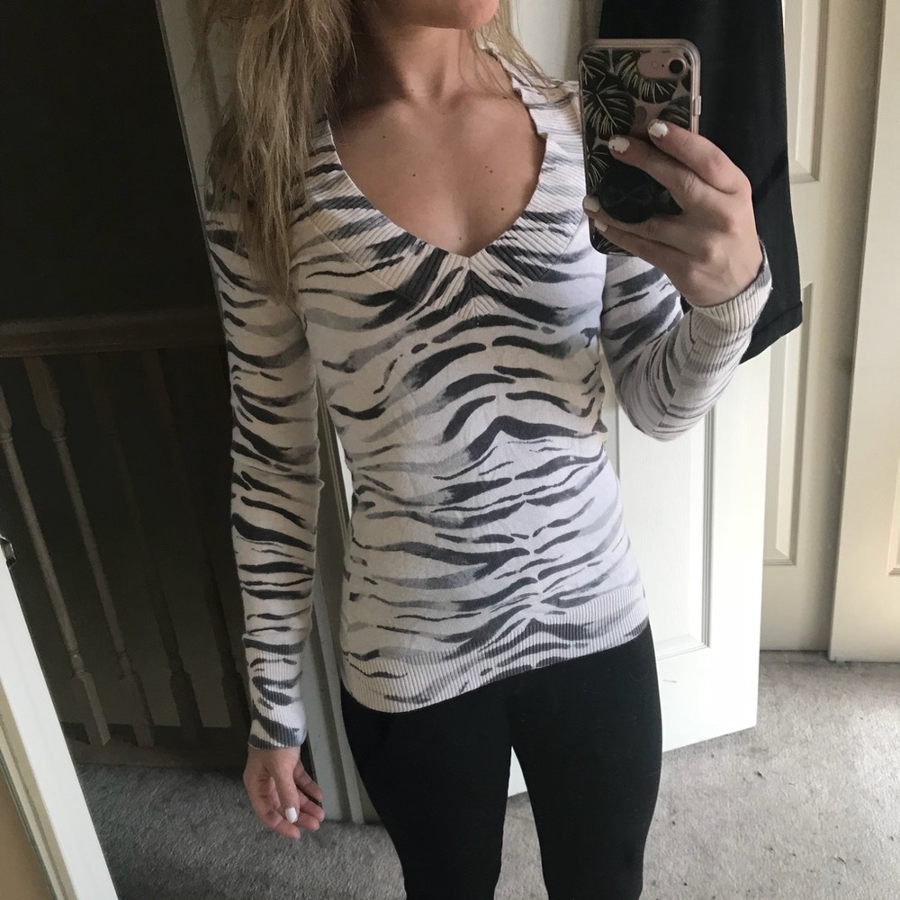 Like new Express zebra sweater